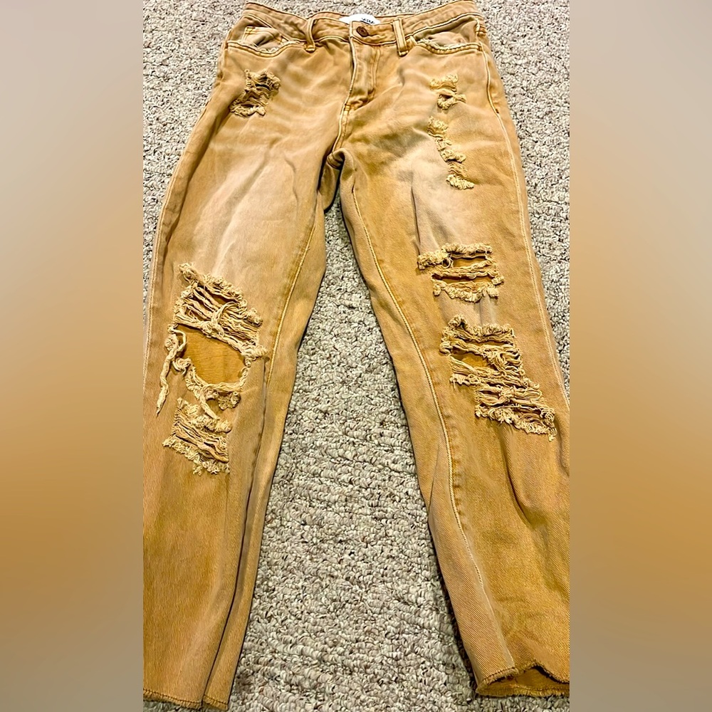 Women’s boyfriend jeans